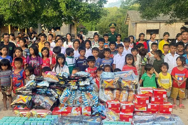 Phần mềm kiểm soát của phụ huynh giúp bảo vệ trẻ em bởi vf555