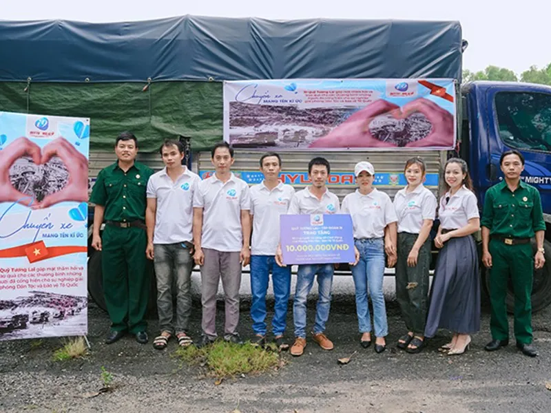 Biểu tượng tài chính và cảm xúc thể hiện tác động của vấn đề cờ bạc