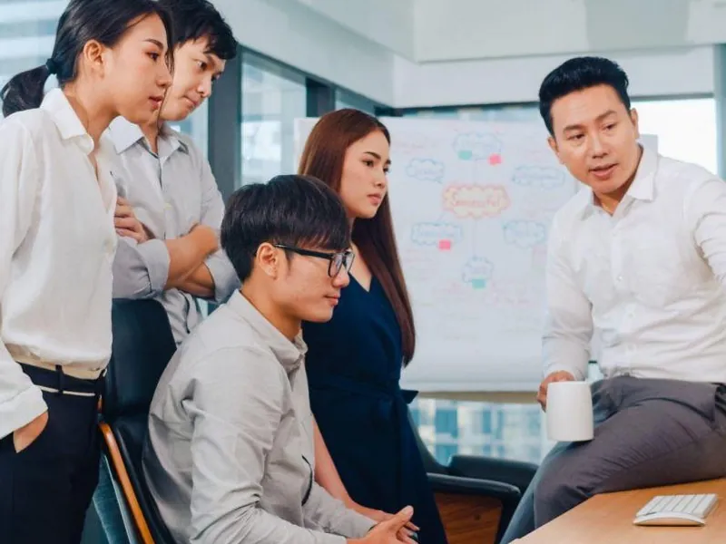 Hình ảnh minh họa quản lý rủi ro trong cá cược trực tuyến với vf555